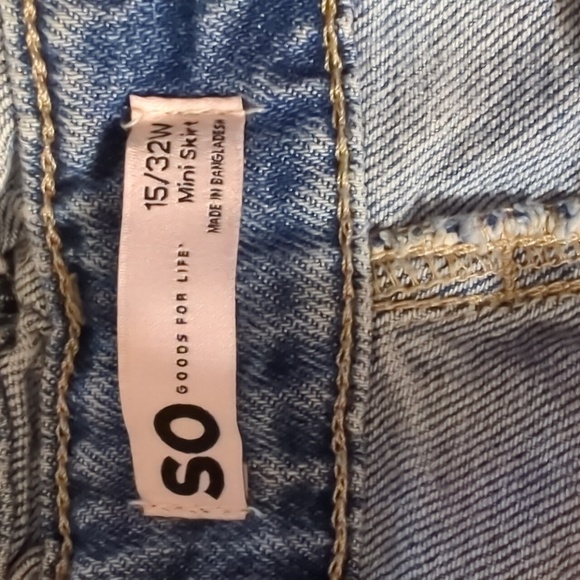 Unlock Your Inner Rebel with Our Distressed Denim Skirt - Perfect for Festivals - Picture 9 of 11